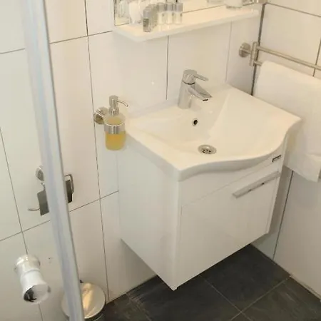 Apart-hotel Ferienwohnung&aparts By Kispet Group In Oberhausen (North Rhine-Westphalia)