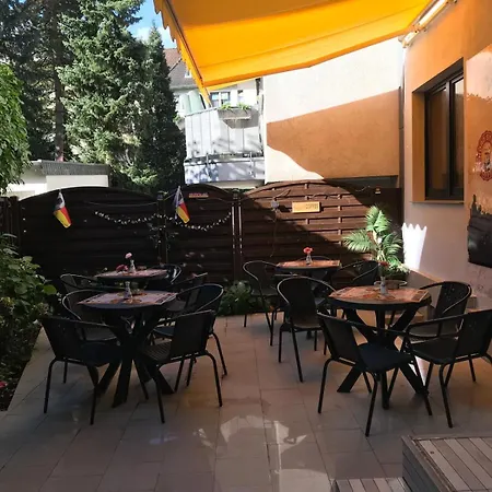 Ferienwohnung&aparts By Kispet Group In 3* Oberhausen (North Rhine-Westphalia)